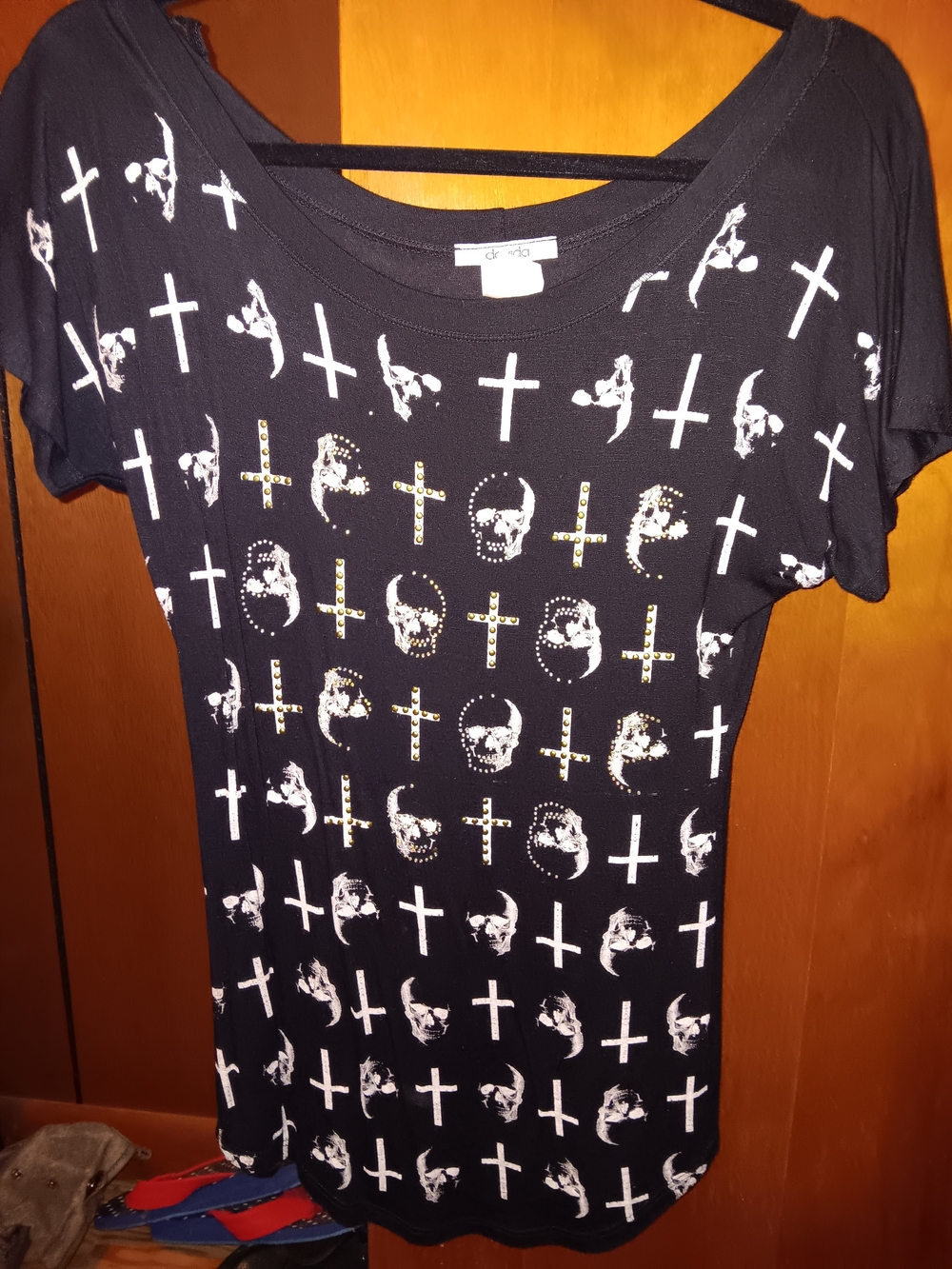 Edgy Black Skull & Cross Graphic Tee with Stud Detail